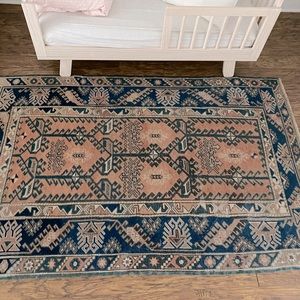 Vintage handwoven rug, excellent condition